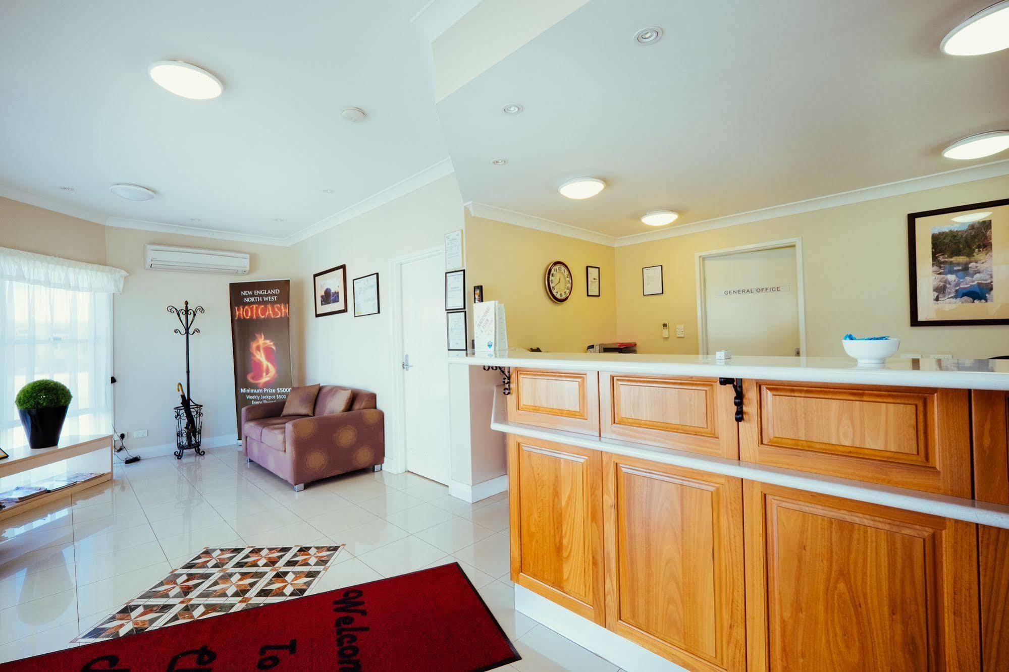 Club Motor Inn Narrabri Bagian luar foto