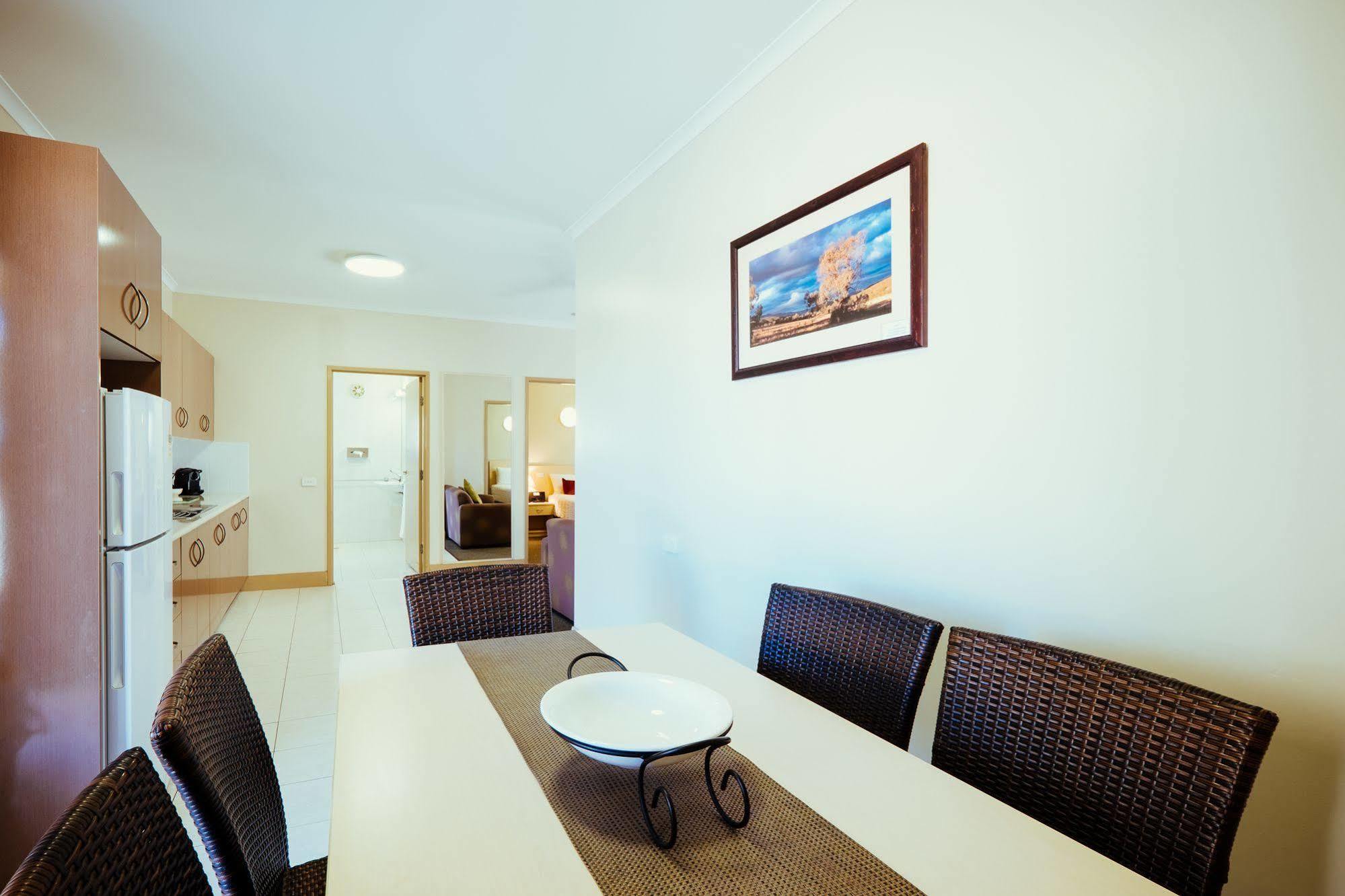 Club Motor Inn Narrabri Bagian luar foto