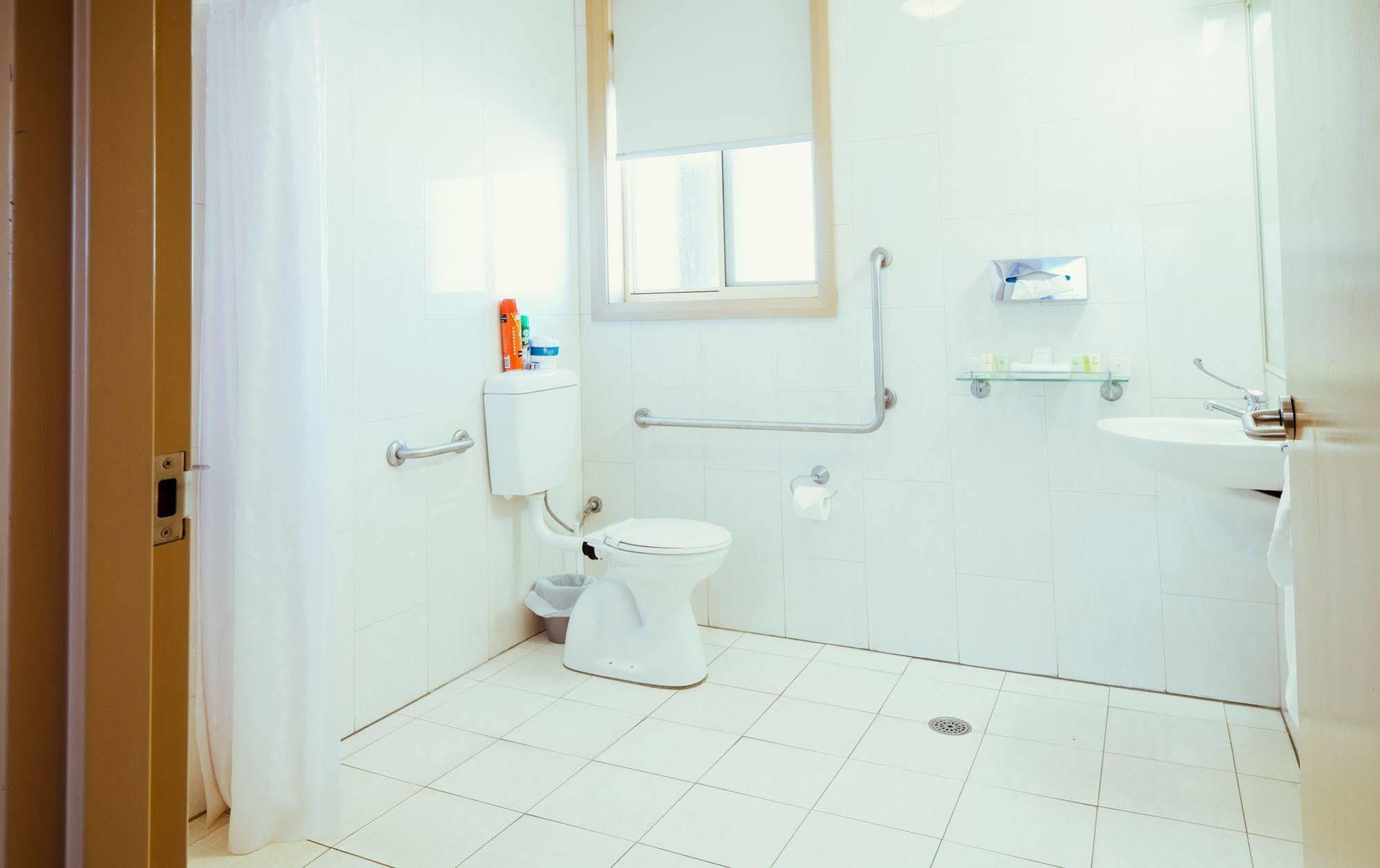 Club Motor Inn Narrabri Bagian luar foto